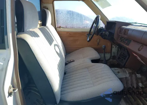 1985 Toyota Pickup 1/2 Ton Rn50 из США, поврежденный, VIN JT4RN50R4F0080173